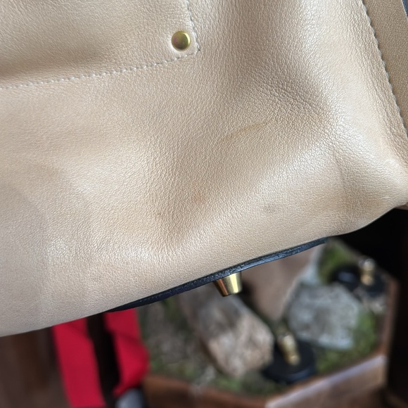 Women’s Libby Lane Custom Made Shoulder Tote - Picture 4 of 16